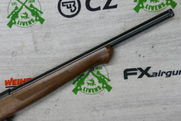 Anschutz .22 LR 1761 thumbhole - Image 4
