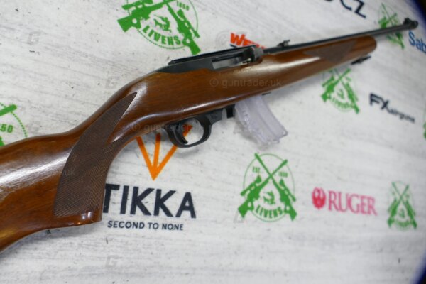Ruger .22 LR 10/22 Delux Walnut Blued - Image 3