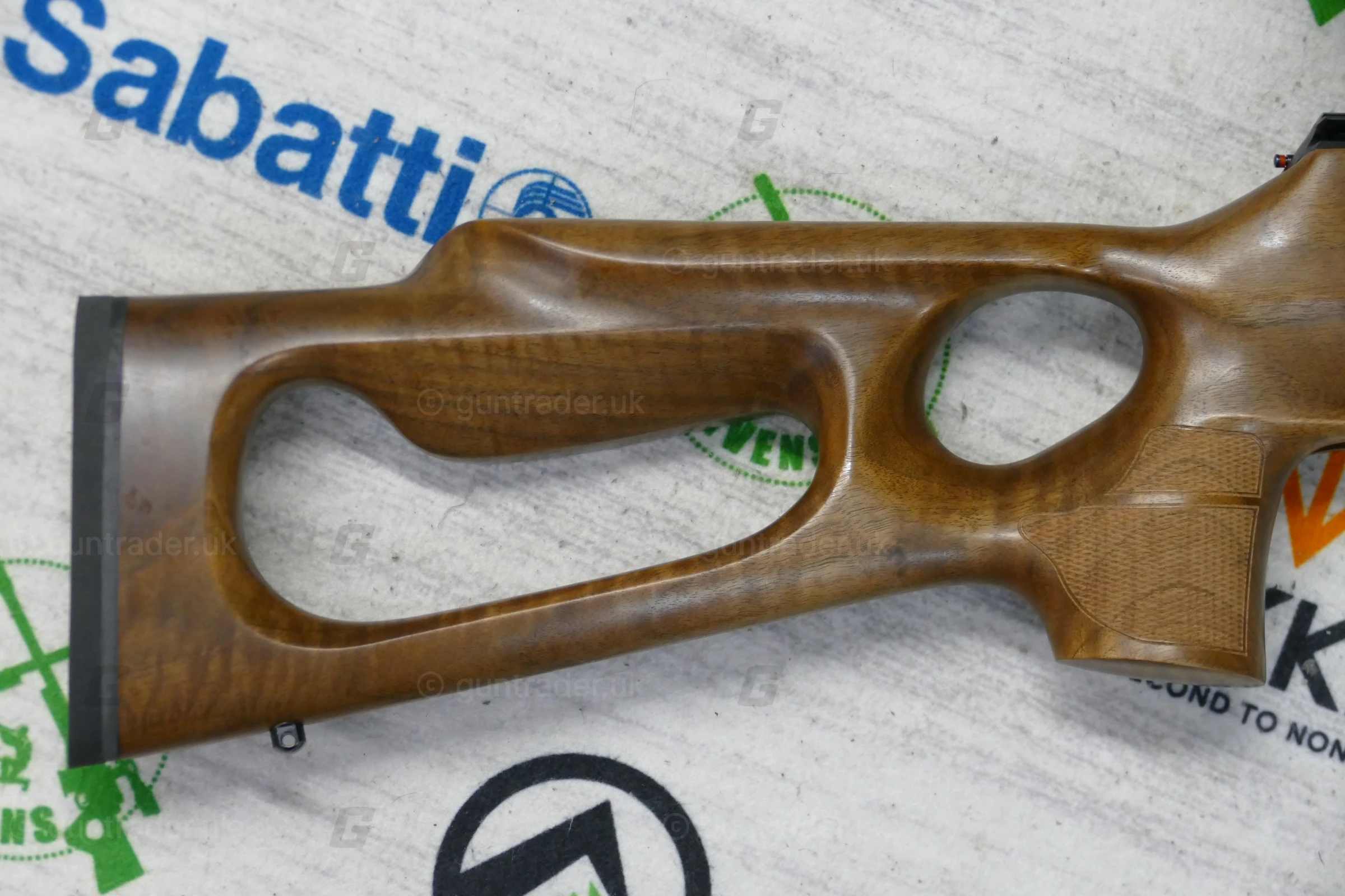 Anschutz .17 HMR 1761 thumbhole - Image 3