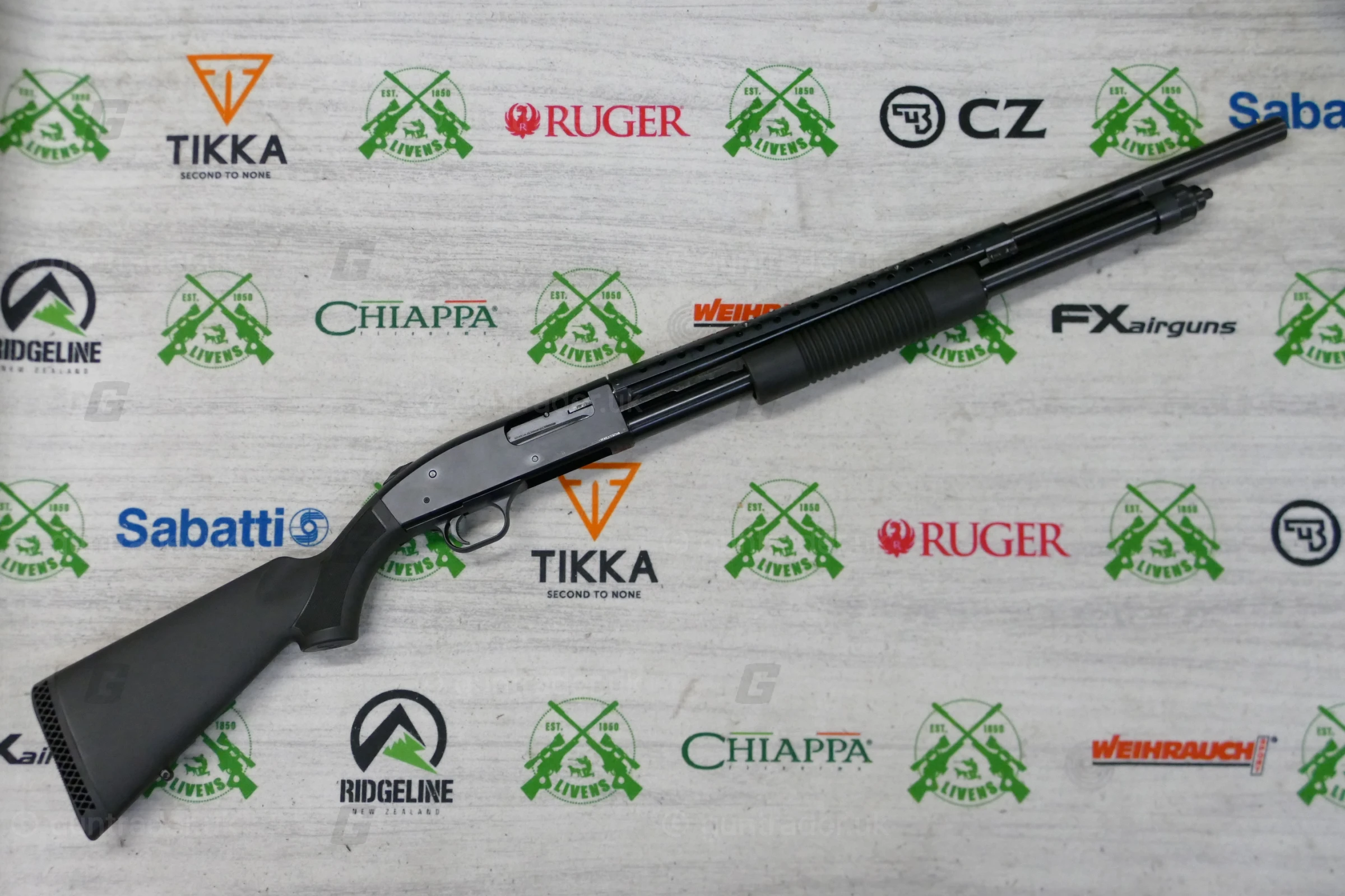 Mossberg 12 gauge 590 Persuader